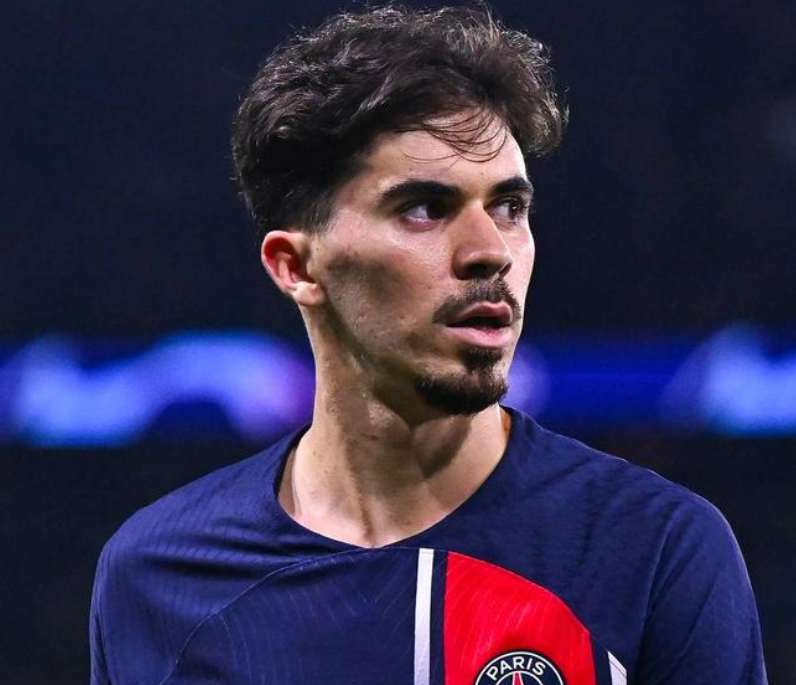 开云娱乐-皇马换帅：阿韦洛亚可能只是救火，真正的长期目标仍是传奇教练